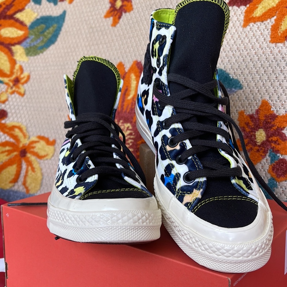 Converse 572369C
CHUCK TAYLOR ALL STAR 70 HI
EGRET/BLACK/LIME TWIST
WMNS snkrs - Picture 7 of 16